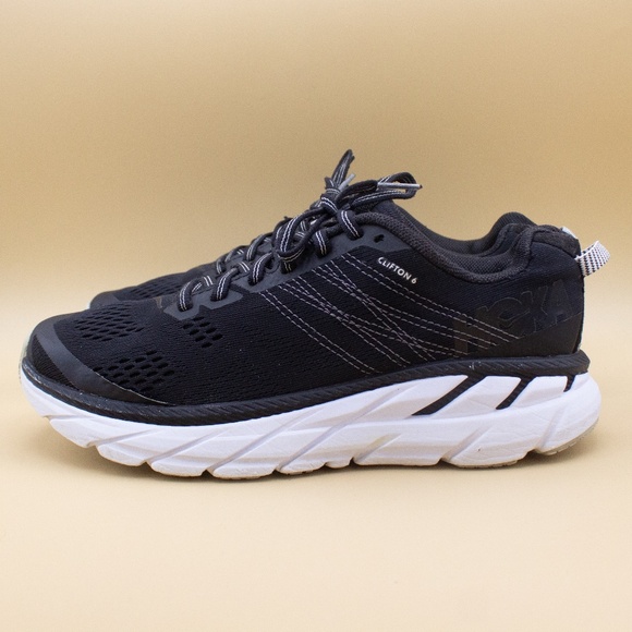 Hoka One One Clifton 6 Black Running Shoes 1102873-BWHT Women's Size 7 - Picture 1 of 8